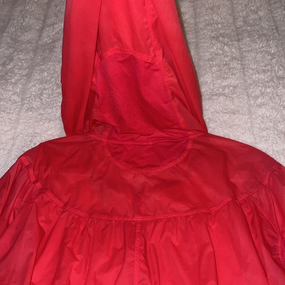 Lululemon Windbreaker Jacket - Picture 5 of 5